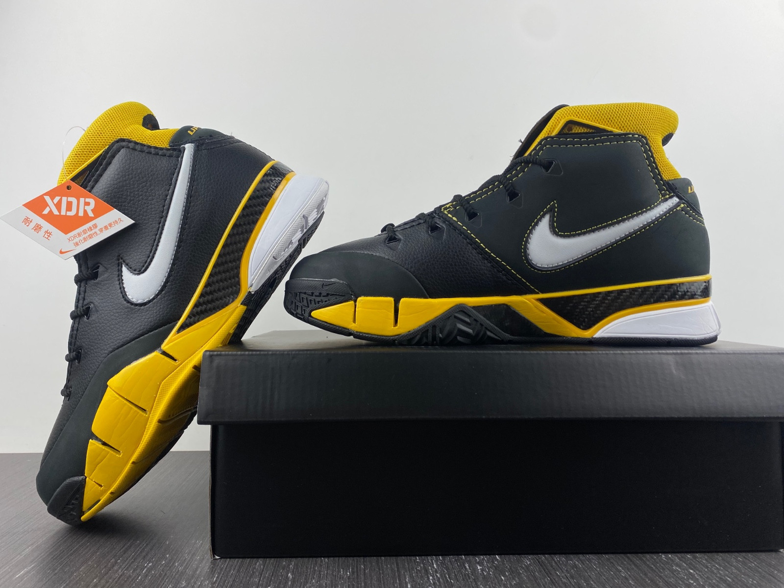 nike zoom kobe 1 protro