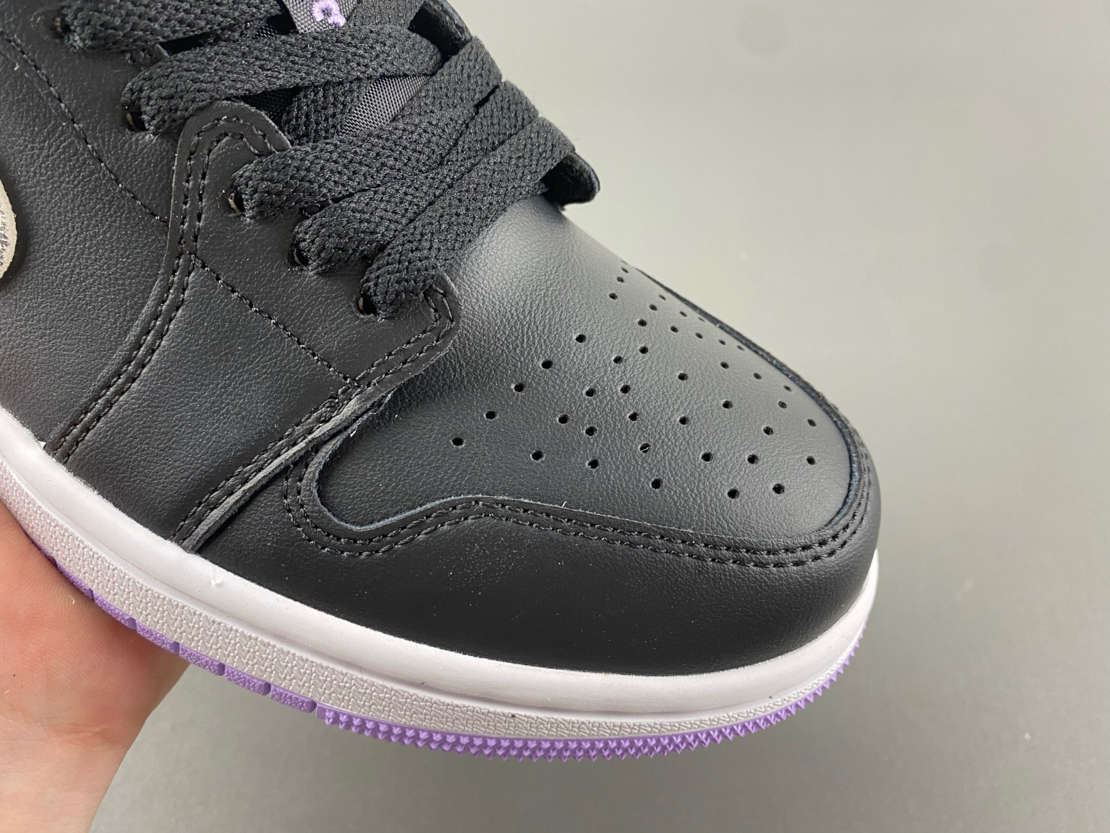 Air Jordan 1 Low SE