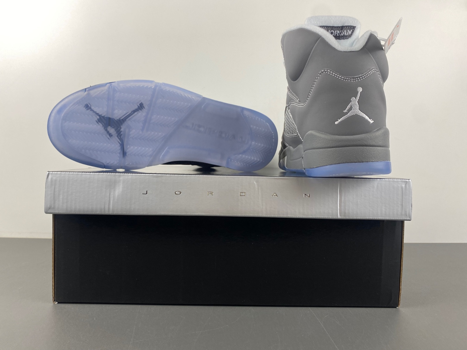 Air Jordan 5 Retro