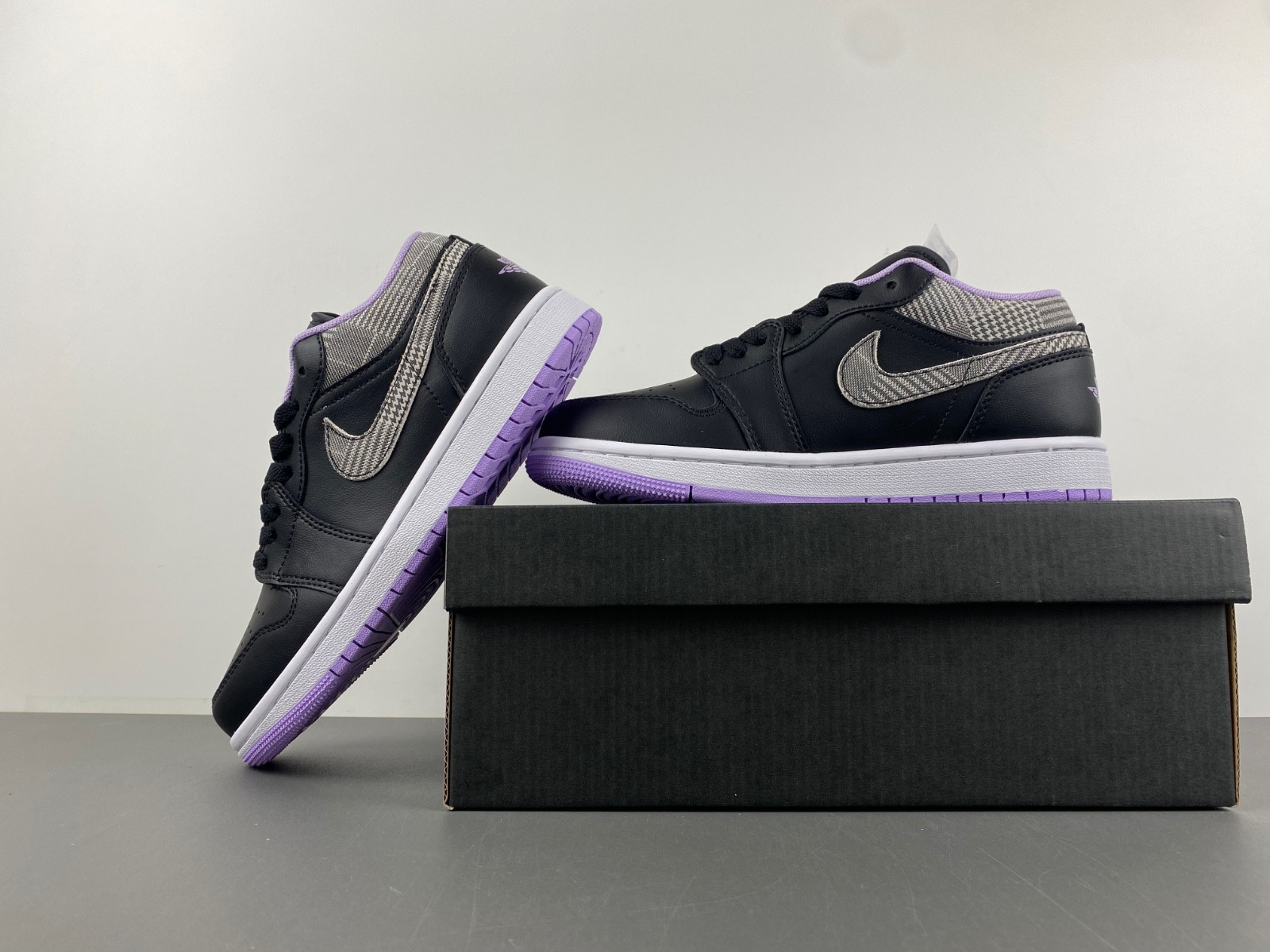 Air Jordan 1 Low SE