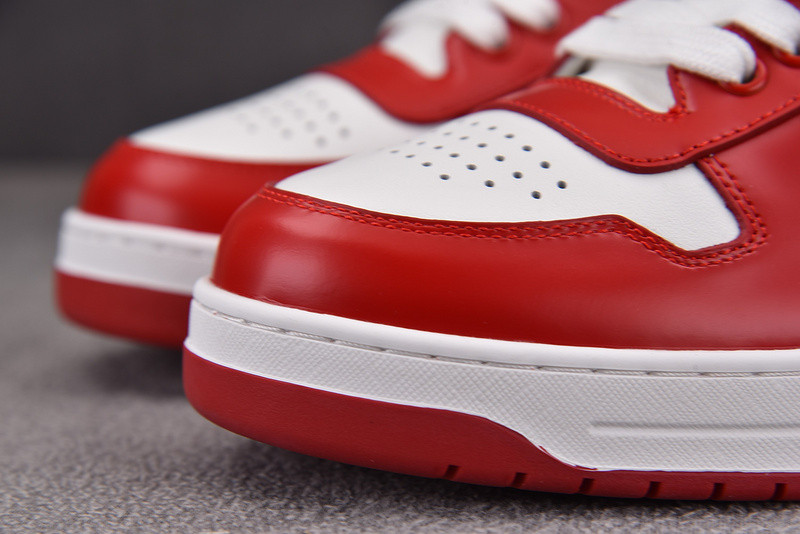 pr sneaker