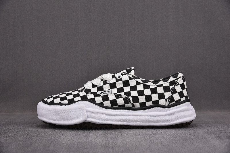 maison mihara yasuhiro sneaker