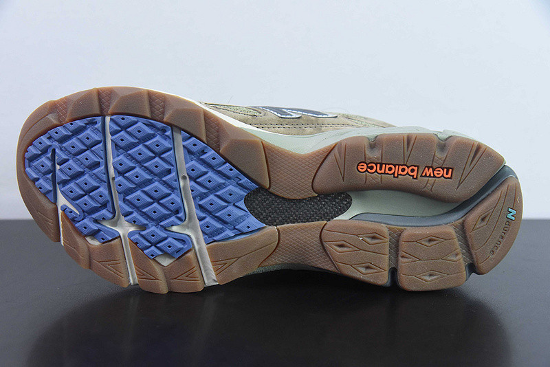 new balance sneaker