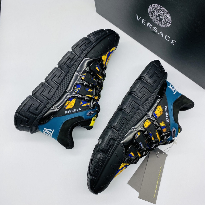 vs chain reaction sneakers