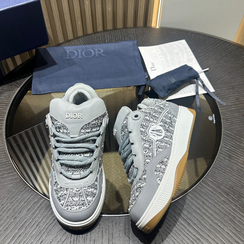 DIO* SNEAKER