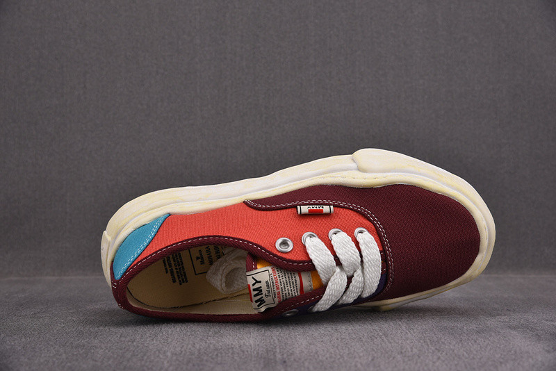 maison mihara yasuhiro sneaker