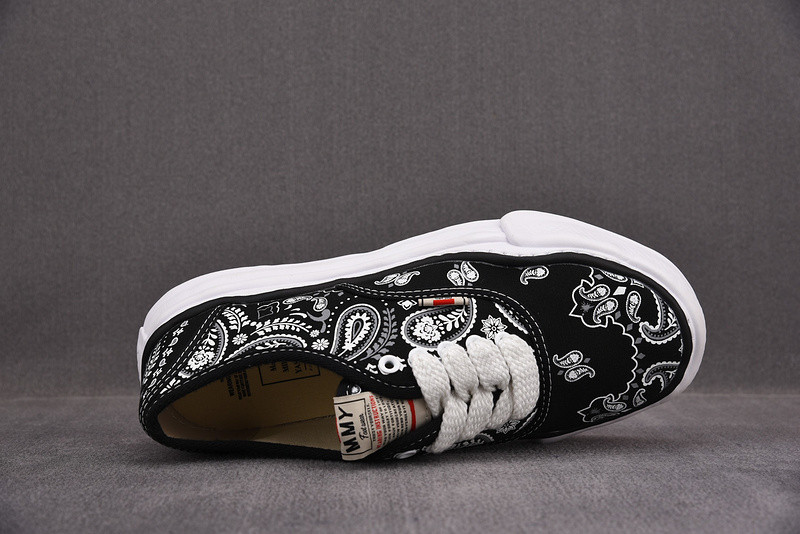 maison mihara yasuhiro sneaker
